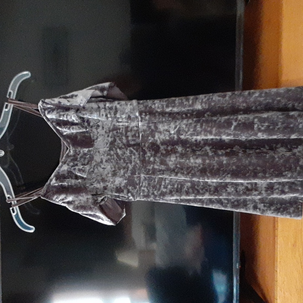 AE crushed velvet dress